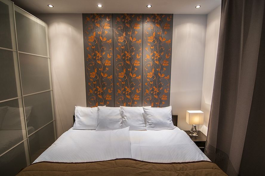 La chambre au réveil